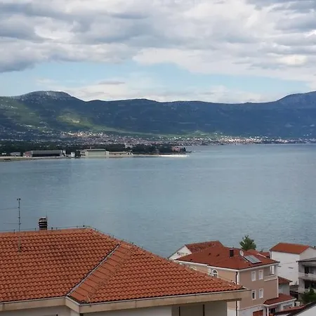 Apartament Mali *