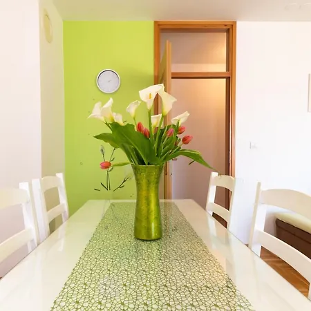 Mali Apartamento Trogir